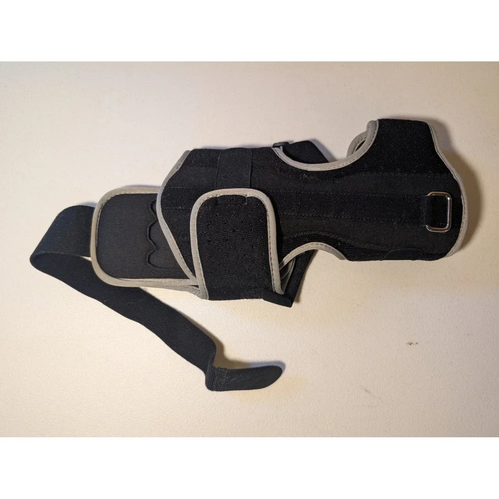 Adjustable Wrist Brace Support Splint for Carpal Tunnel, Sprain, Arthritis Black